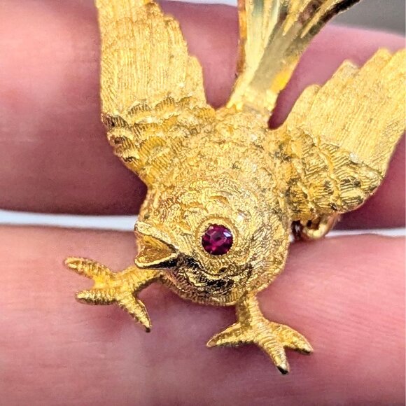 Vintage Mid-Century Gold Bird Brooch Pin Red Rhinestone Scarf Pin for Bird Lover - Picture 3 of 7